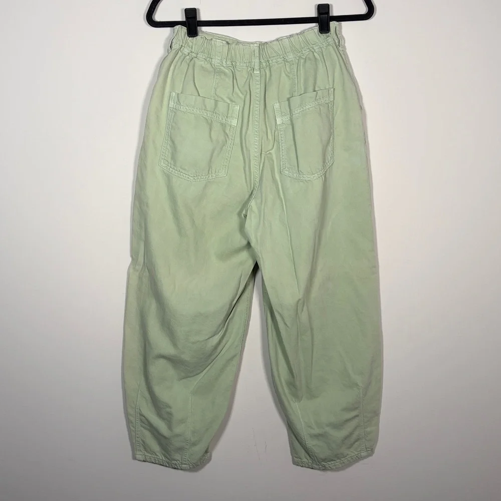 Pilcro The Breaker Mid-Rise Tapered Pull-On Jeans in Moss - 28 - Picture 3 of 6